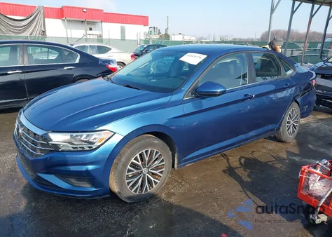 2021 Volkswagen Jetta 1.4T R-Line/1.4T S/1.4T Se z USA, uszkodzony, nr VIN 3VWC57BU5MM090611